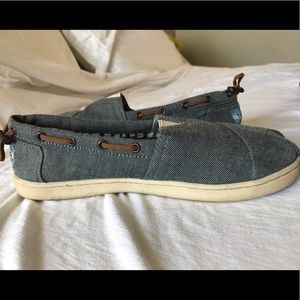 Toms (light denim)
